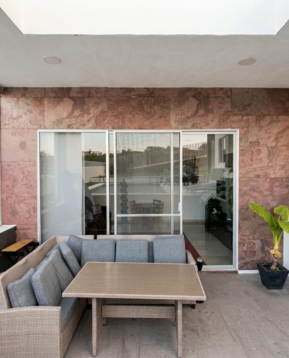 Patio con sala exterior